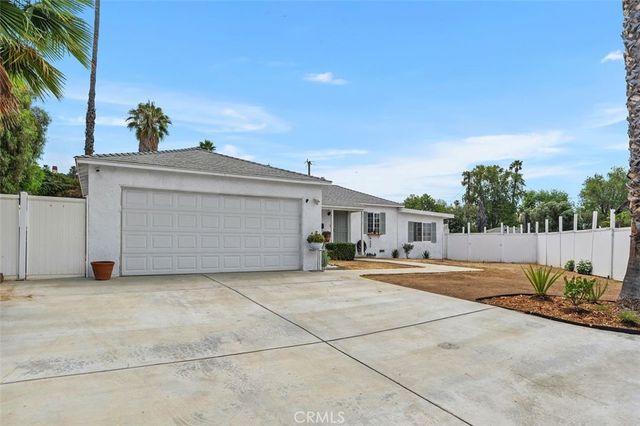 6050 Colonial, Riverside, CA 92506
