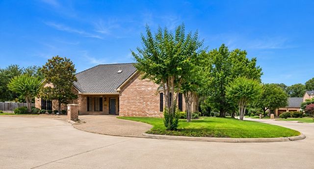 706 Park Place Drive, Athens, TX 75751