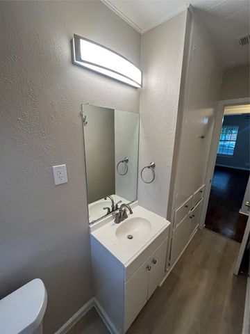 4942 Garland Avenue, Dallas, TX 75223