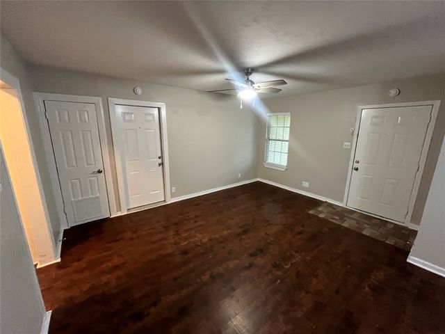 4942 Garland Avenue, Dallas, TX 75223