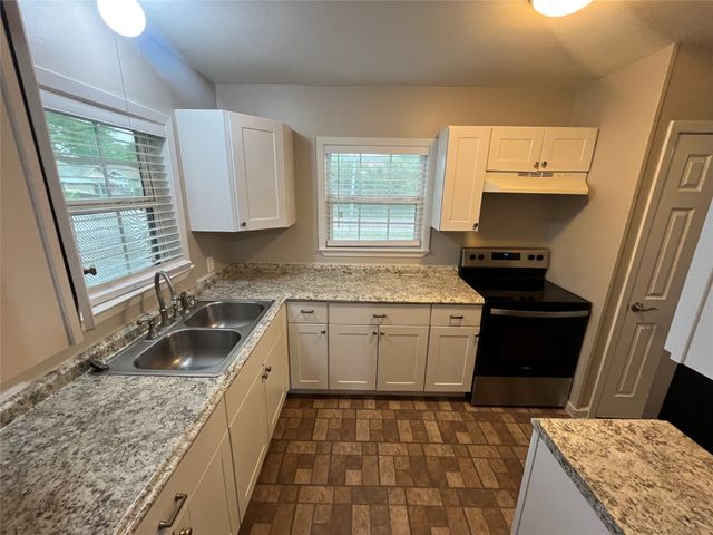 4942 Garland Avenue, Dallas, TX 75223