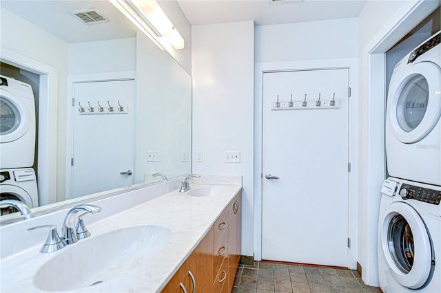 2001 E 2ND AVENUE 12, Tampa, FL 33605