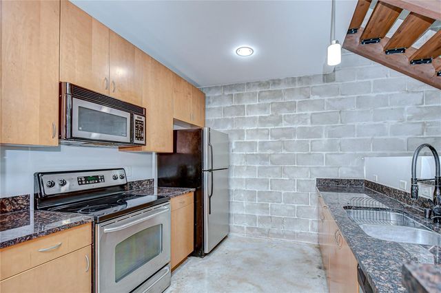 2001 E 2ND AVENUE 12, Tampa, FL 33605