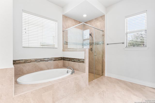 427 Evans Oak, San Antonio, TX 78260