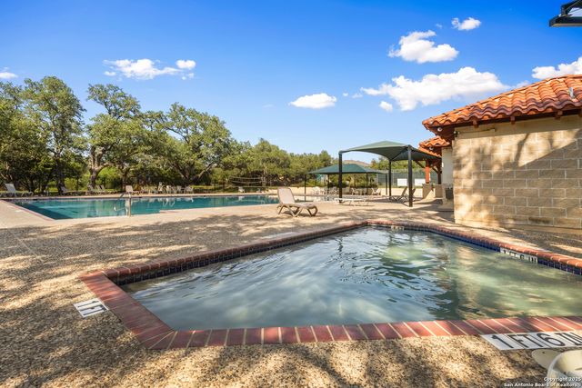 427 Evans Oak, San Antonio, TX 78260