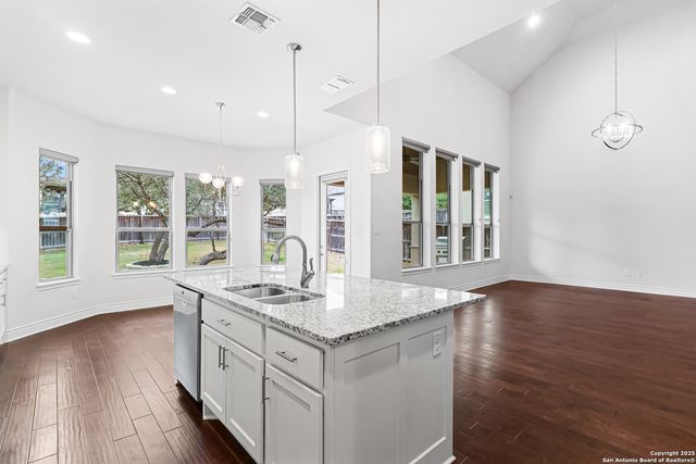 427 Evans Oak, San Antonio, TX 78260