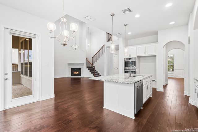 427 Evans Oak, San Antonio, TX 78260