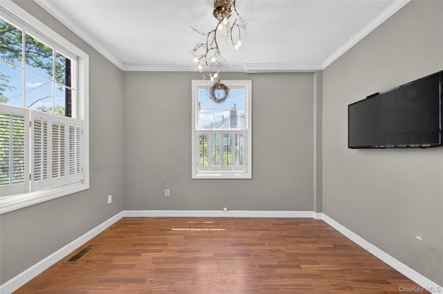 90 Mackey Avenue, Port Washington, NY 11050