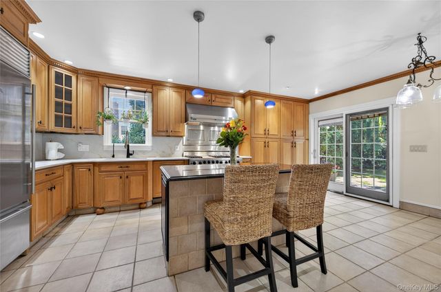 90 Mackey Avenue, Port Washington, NY 11050