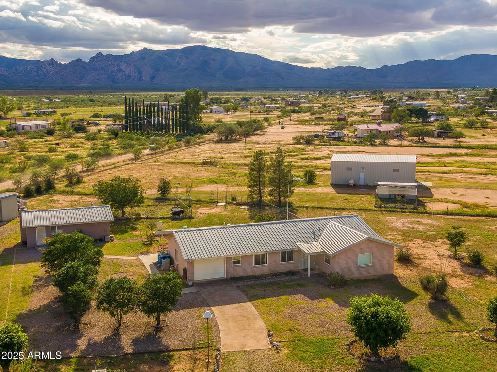 1671 N ARABIAN Lane, Cochise, AZ 85606