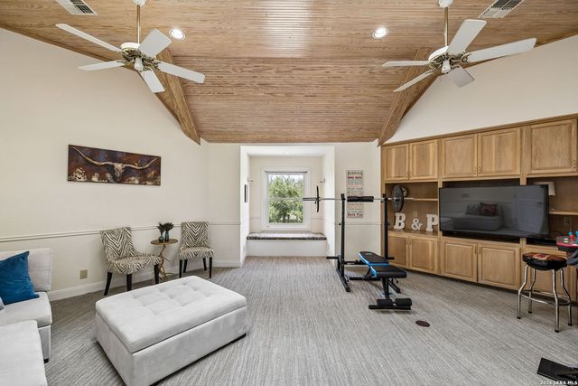 5 Whitechurch Lane, San Antonio, TX 78257