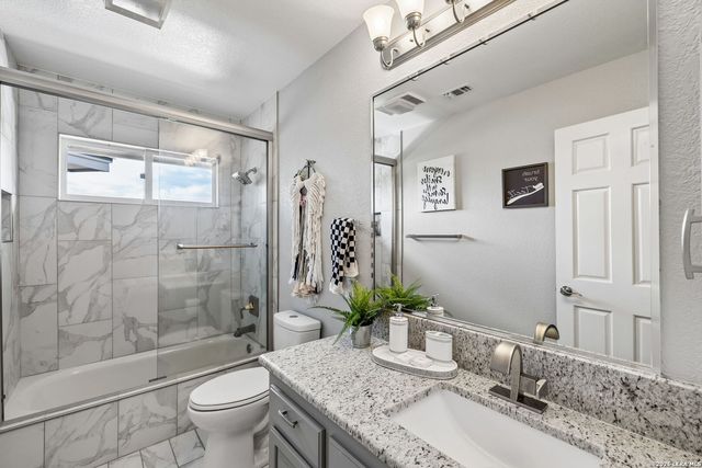 5 Whitechurch Lane, San Antonio, TX 78257