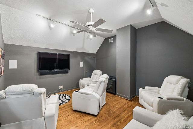 5 Whitechurch Lane, San Antonio, TX 78257