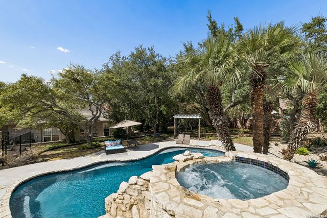 5 Whitechurch Lane, San Antonio, TX 78257