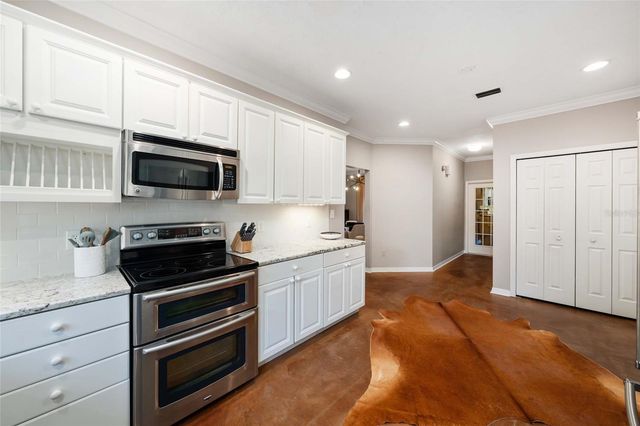 8120 NW 48TH LANE, Ocala, FL 34482