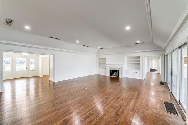 5543 Winston Court, Dallas, TX 75220