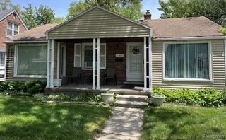 11302 Grayfield, Redford, MI 48239