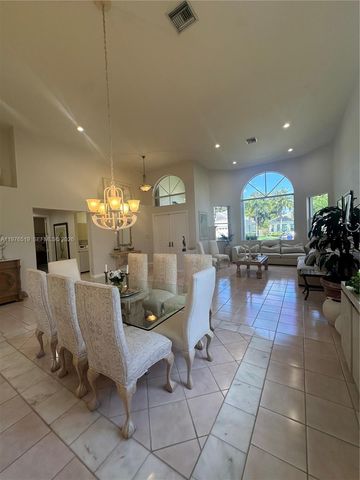 2719 Pinehurst, Weston, FL 33332