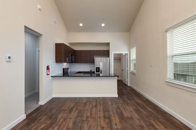 723 Wheatfield Drive, Venus, TX 76084