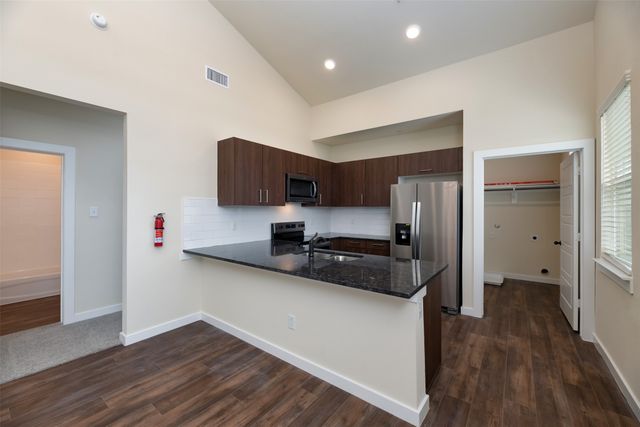 723 Wheatfield Drive, Venus, TX 76084
