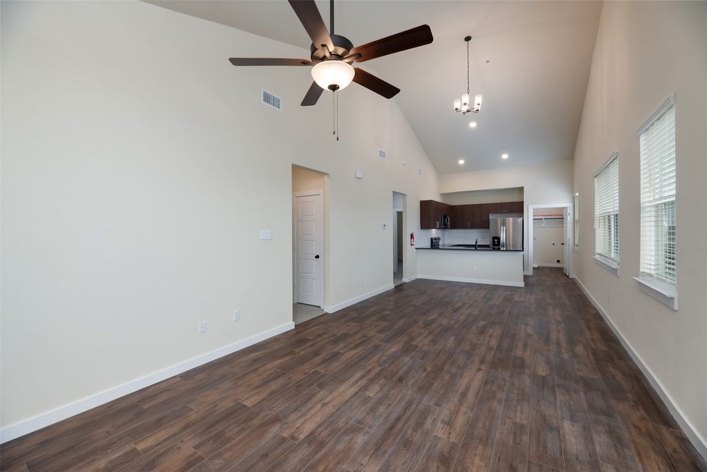 723 Wheatfield Drive, Venus, TX 76084