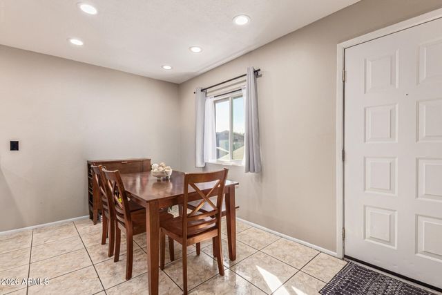 286 W Palomino Drive 104, Chandler, AZ 85225