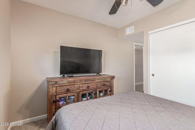 286 W Palomino Drive 104, Chandler, AZ 85225