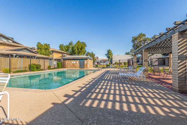 286 W Palomino Drive 104, Chandler, AZ 85225