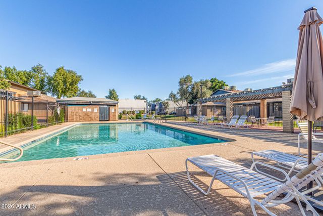 286 W Palomino Drive 104, Chandler, AZ 85225