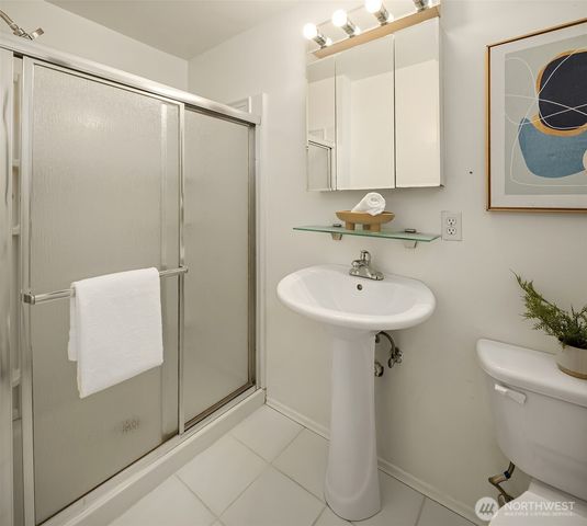 2814 129th Avenue SE, Bellevue, WA 98005