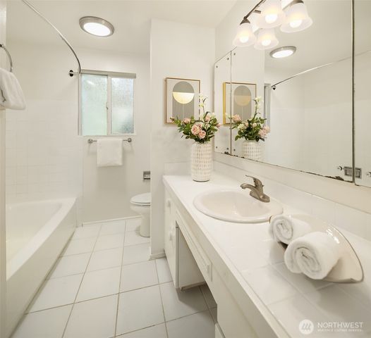 2814 129th Avenue SE, Bellevue, WA 98005