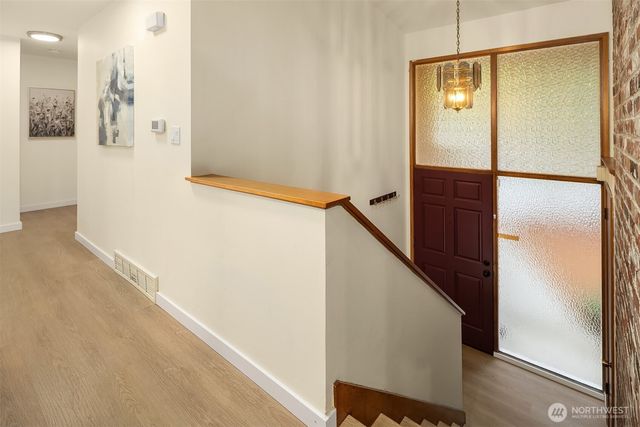 2814 129th Avenue SE, Bellevue, WA 98005