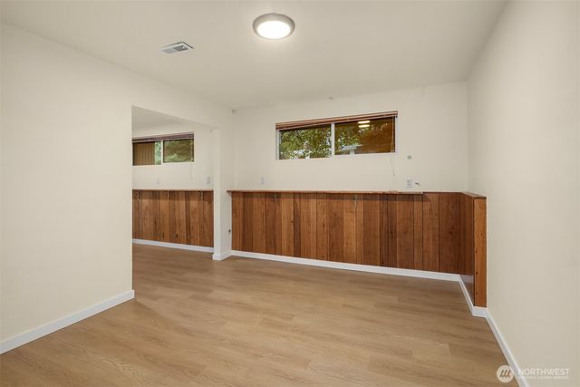 2814 129th Avenue SE, Bellevue, WA 98005
