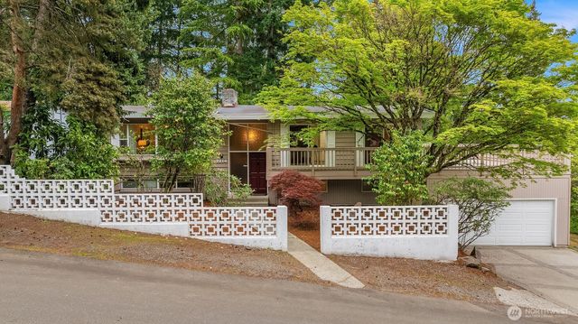 2814 129th Avenue SE, Bellevue, WA 98005