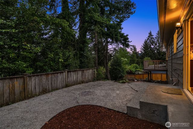 2814 129th Avenue SE, Bellevue, WA 98005