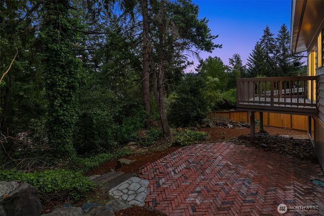 2814 129th Avenue SE, Bellevue, WA 98005