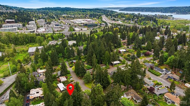 2814 129th Avenue SE, Bellevue, WA 98005