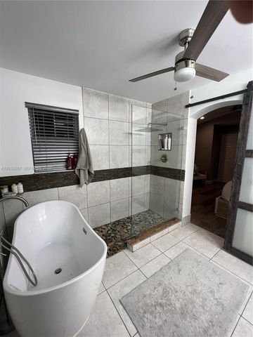 1140 Cliffrose St 1140, Hollywood, FL 33019
