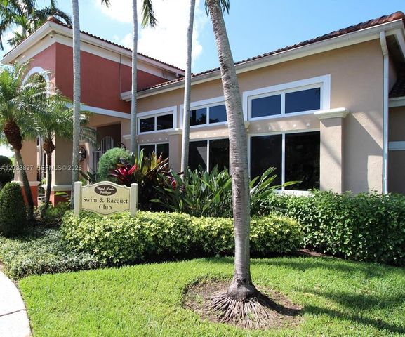 1140 Cliffrose St 1140, Hollywood, FL 33019