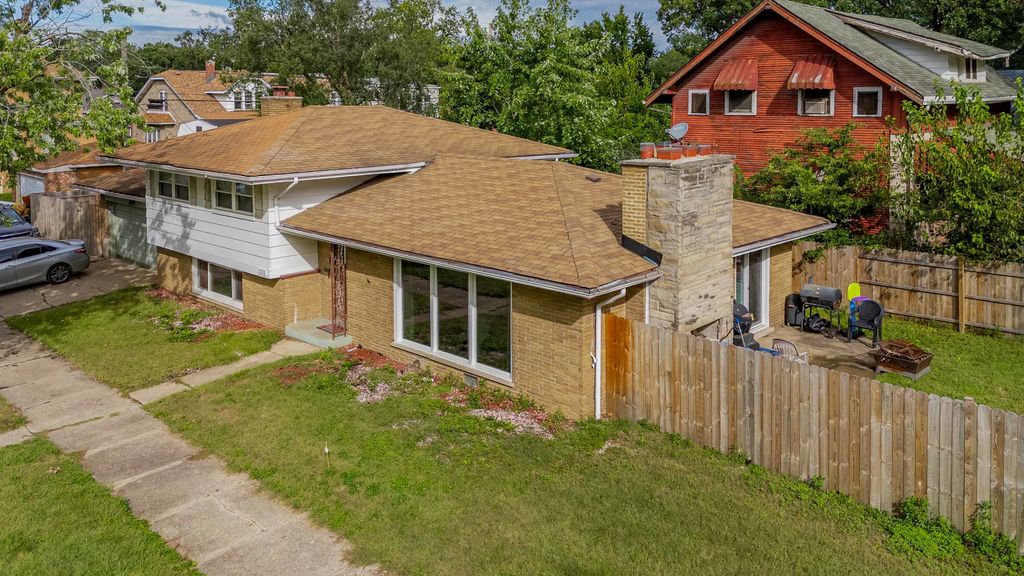 12256 S Harvard Avenue, Chicago, IL 60628 — photo 2