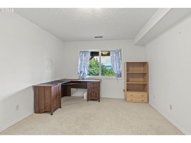 32215 Nw EAGLE CREST Dr, Ridgefield, WA 98642