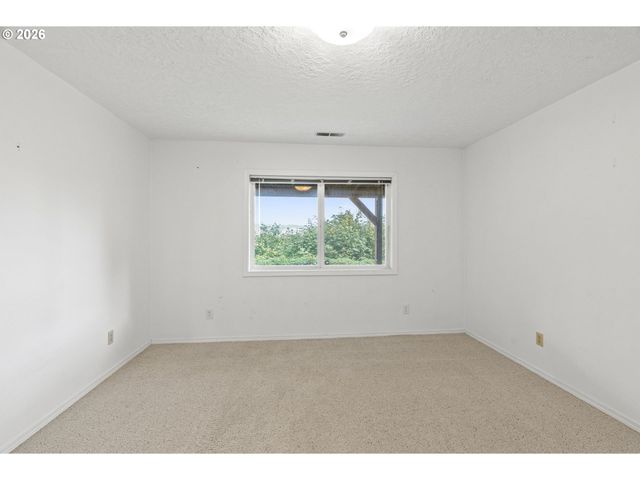 32215 Nw EAGLE CREST Dr, Ridgefield, WA 98642
