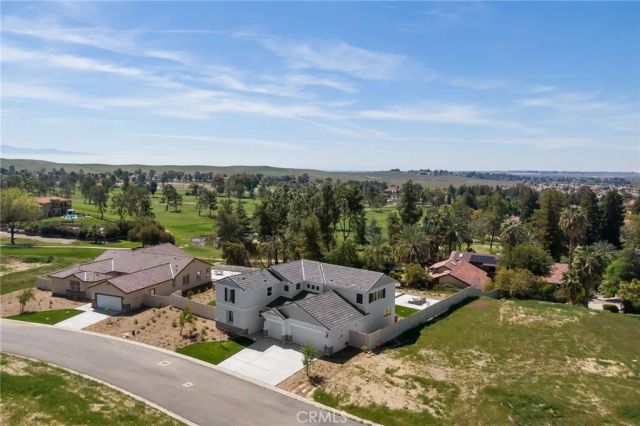 5613 Levanto, Bakersfield, CA 93306