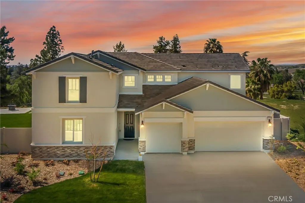 5613 Levanto, Bakersfield, CA 93306
