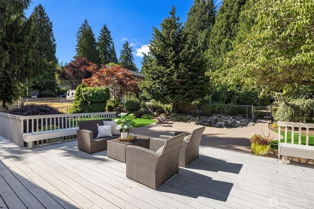 10710 NE 190th Street, Bothell, WA 98011