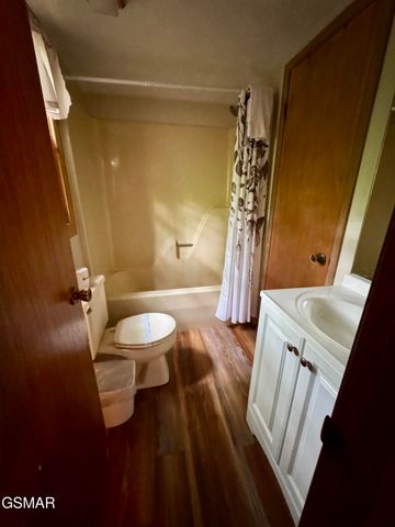 2340 Avon Circle, Sevierville, TN 37876