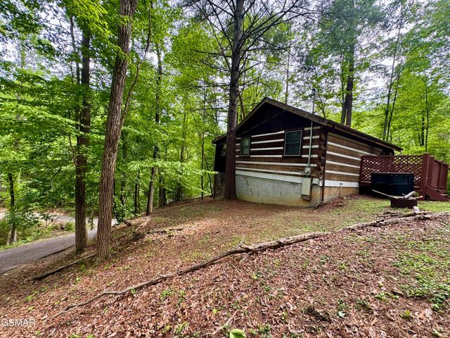 2340 Avon Circle, Sevierville, TN 37876