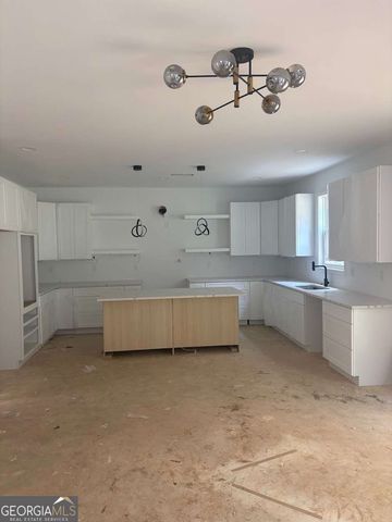 160 Rivers Edge Drive, Forsyth, GA 31029