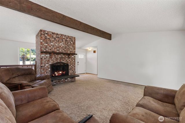 960 NE Melanie Court, Bremerton, WA 98311