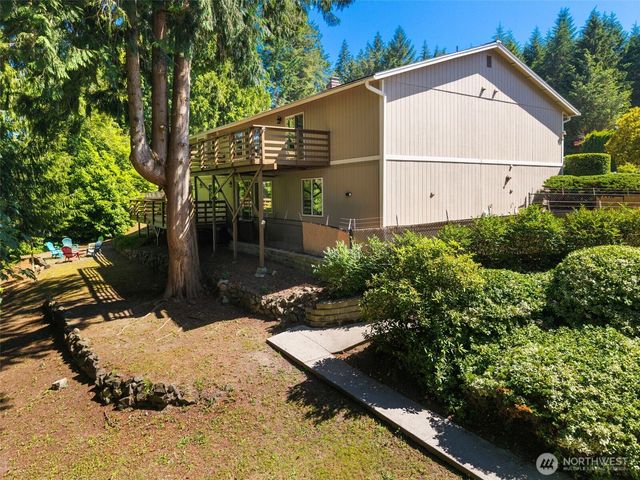 960 NE Melanie Court, Bremerton, WA 98311